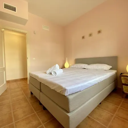 Roca De Leones By United Renters * 坎佩略