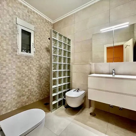 Roca De Leones By United Renters El Campello