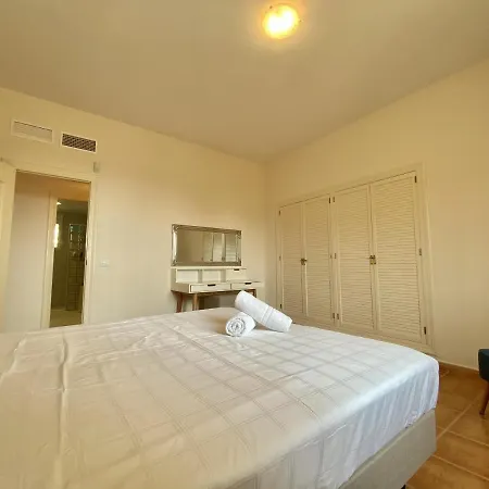 Roca De Leones By United Renters * El Campello
