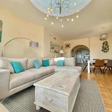 Villa Roca De Leones By United Renters Campell